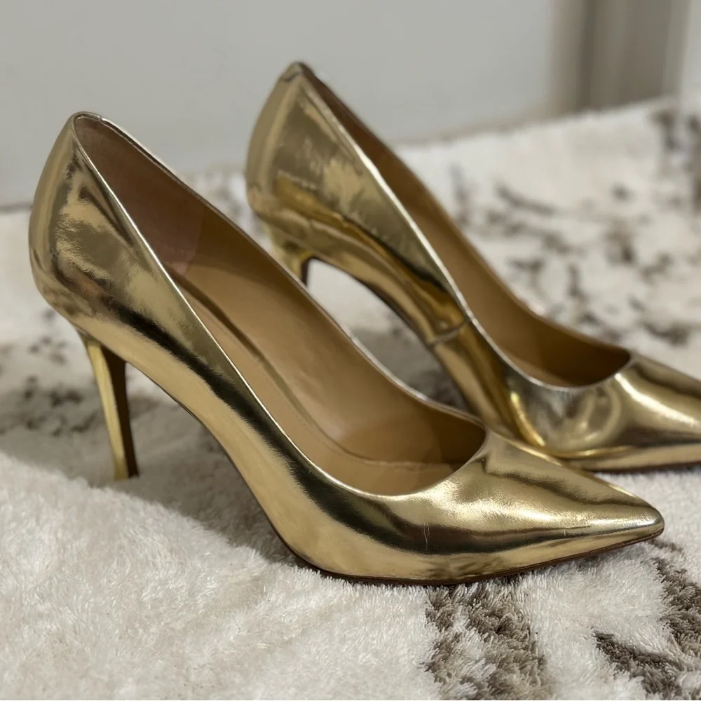 Michael Kors Gold Metallic Stiletto Heels pre loved  in great condition - Picture 2 of 7